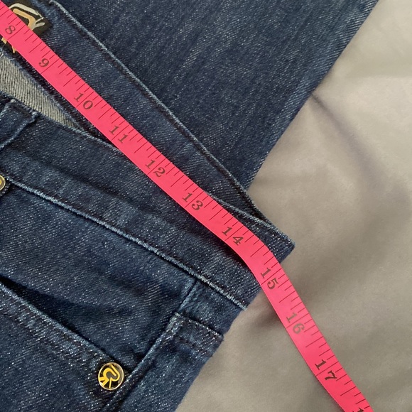 Rock & Republic jeans size 26 with rhinestones in the back with the letter R - Picture 4 of 10